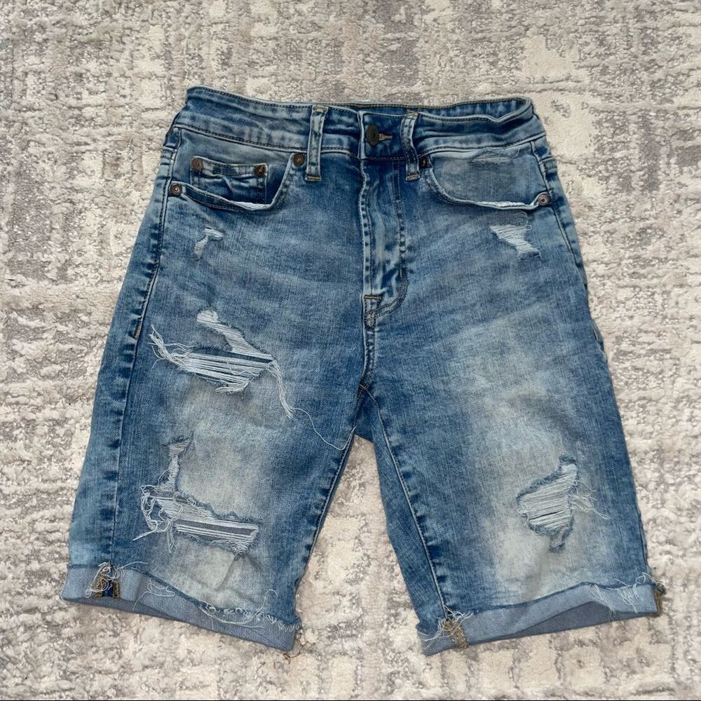 🚨 3 for $25 - AEO Extreme Flex Denim Distressed Shorts